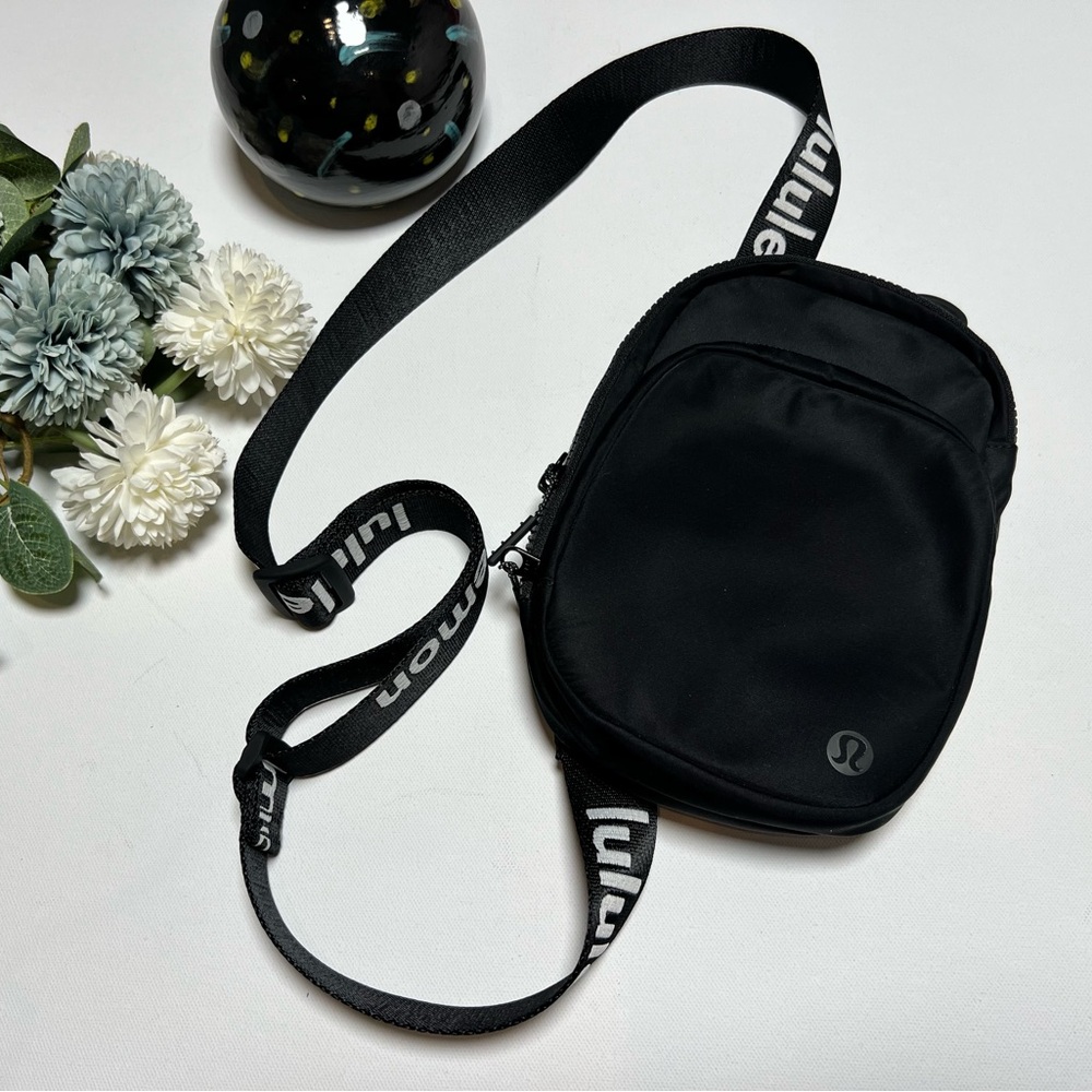 lululemon athletica The Rest is Written Crossbody
